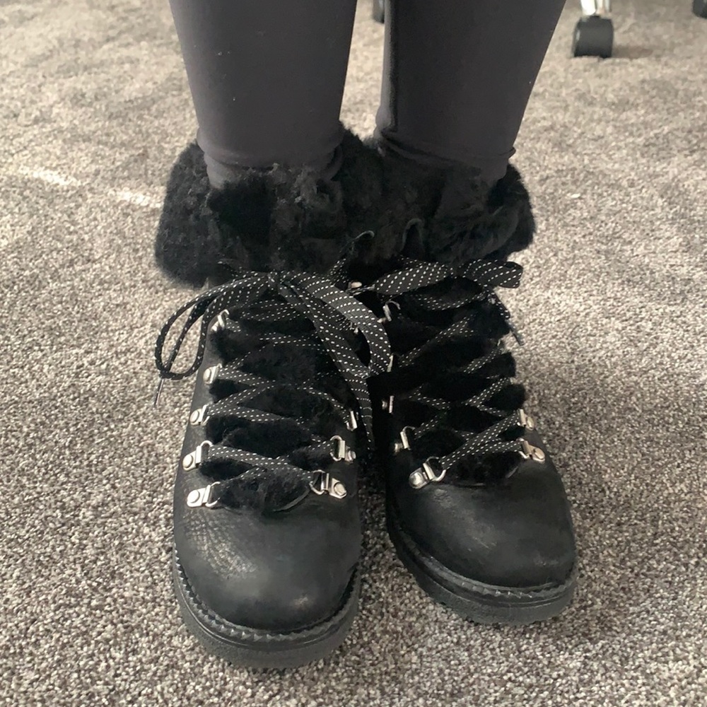 J Crew Nordic Hikers excellent condition. Size 7 fits snug.